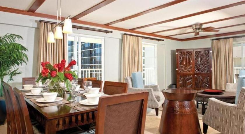 Club Wyndham At Waikiki Beach Walk Χονολουλού Εξωτερικό φωτογραφία